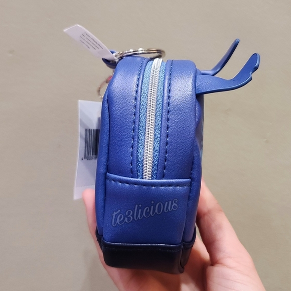 DISNEY PARKS STITCH COIN POUCH KEYCHAIN - Picture 4 of 7